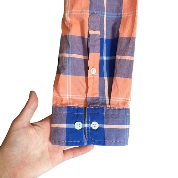 NWT! Express plaid soft wash button down shirt. Size large - Picture 11 of 12